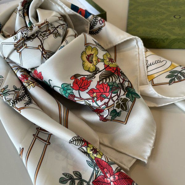 GG Signature Floral Scarf 90CM Cream Muticolor Twill Mulberry Silk 280661