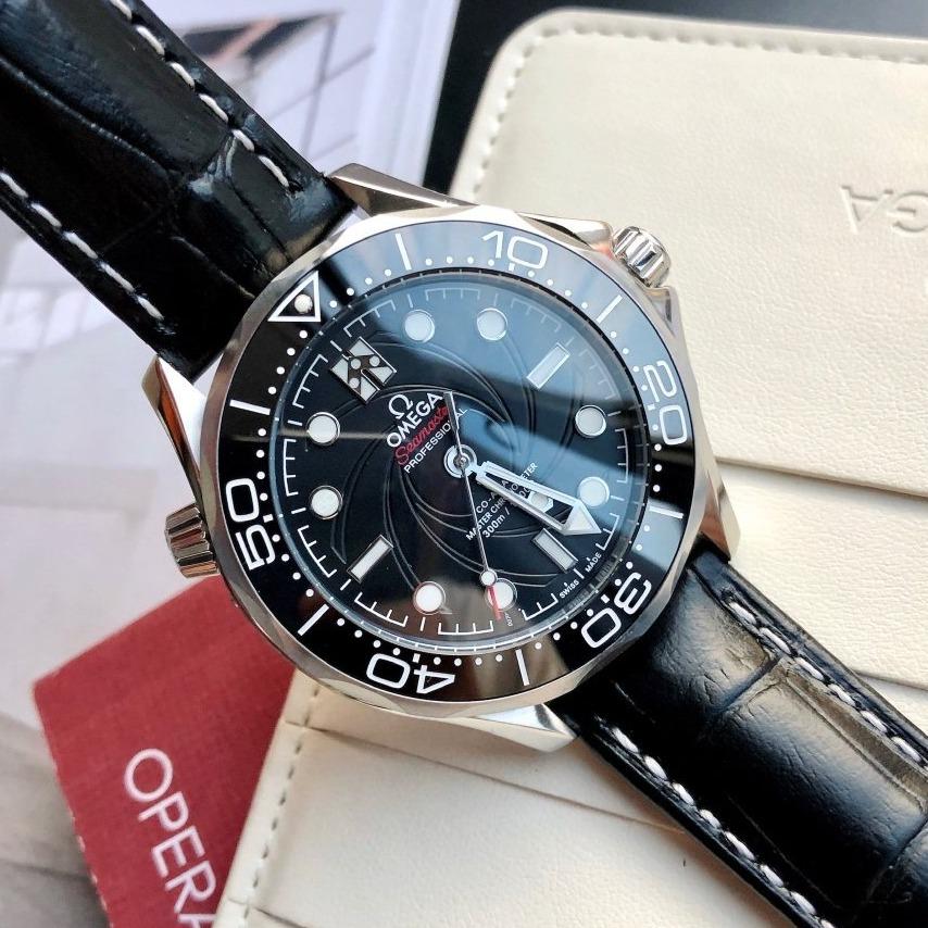 SEAMASTER DIVER 300M CO-AXIAL 42MM 007 BLACK LEATHER