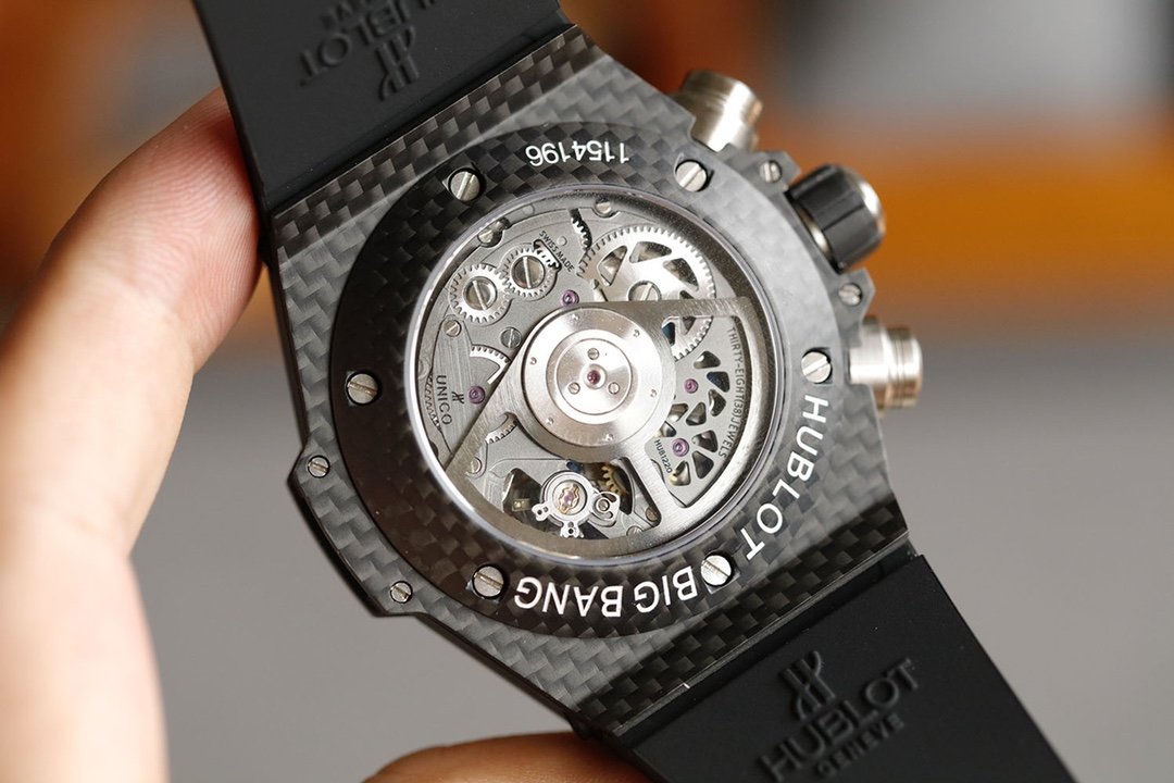 BIG BANG UNICO 45 CARBON CASE SKELETON DIAL