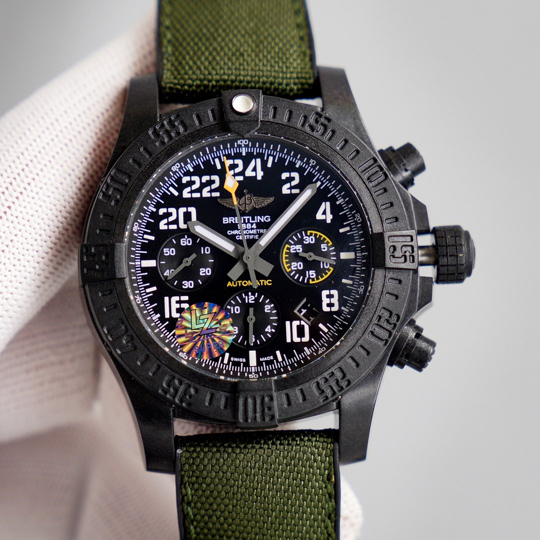 Breitling Avenger
