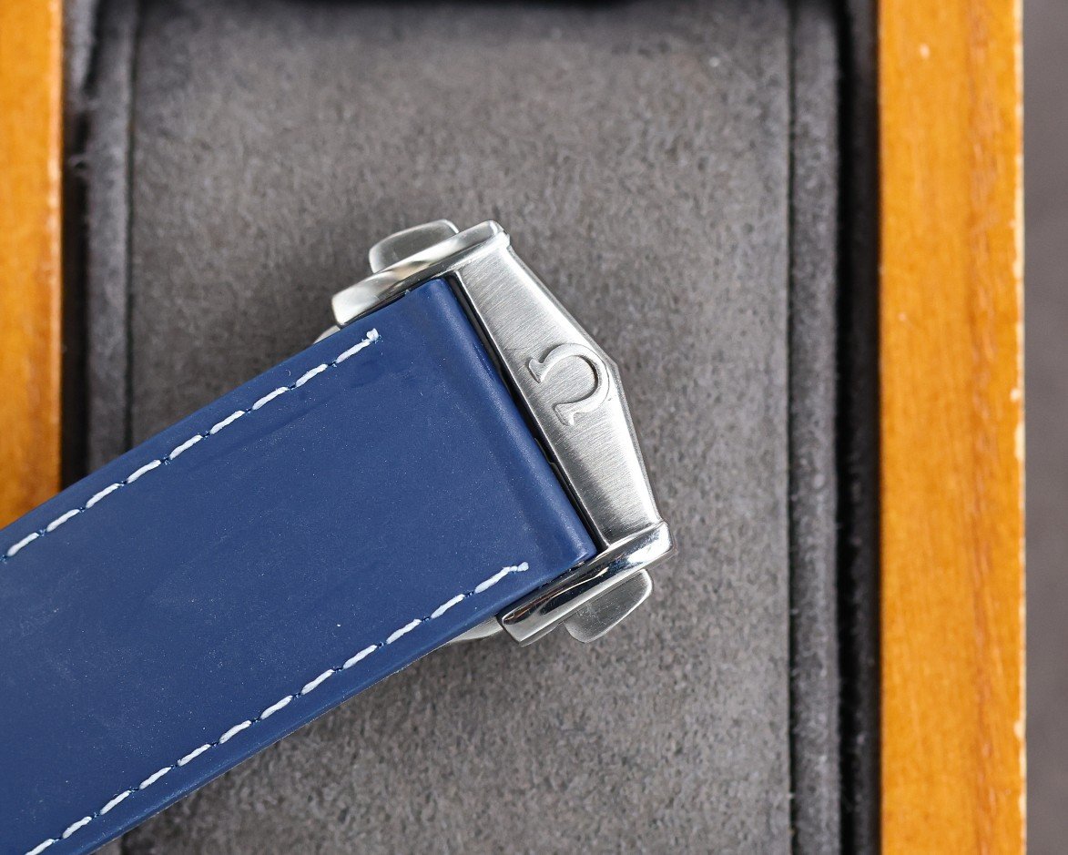 SEAMASTER PROFESSIONAL PLANET OCEAN 600M BLUE CERAMIC BLUE RUBBER