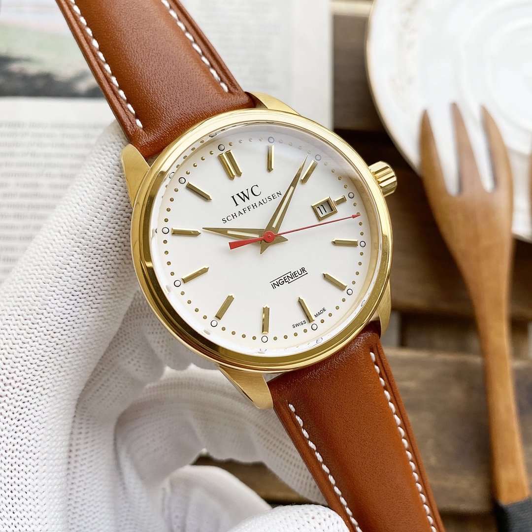 INGENIEUR VINTAGE AUTOMATIC 42MM GOLD CASE