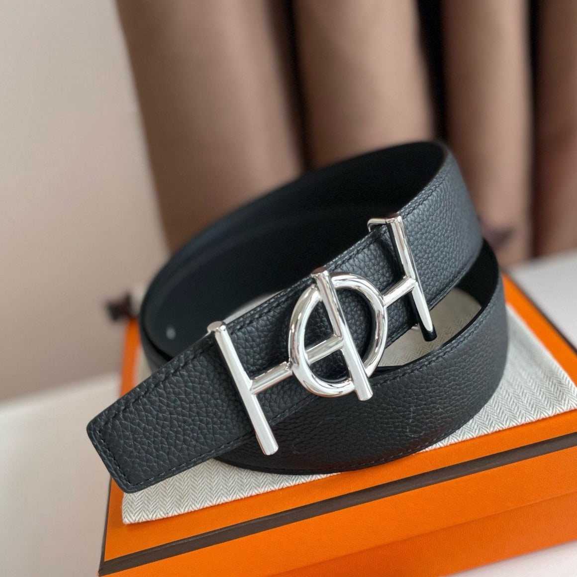 H ULYSSE BELT 38MM SILVER BUCKLE BLACK LEATHER