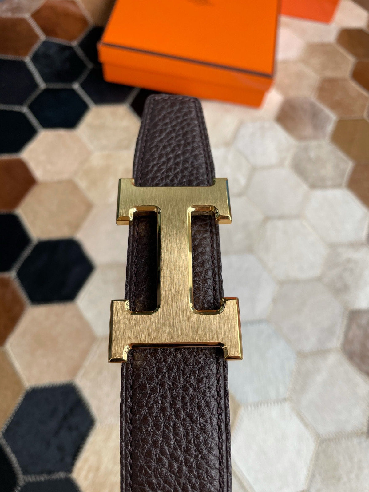 H CONTANCE BELT 32MM GOLD BUCKLE BLACK DARK BROWN LEATHER