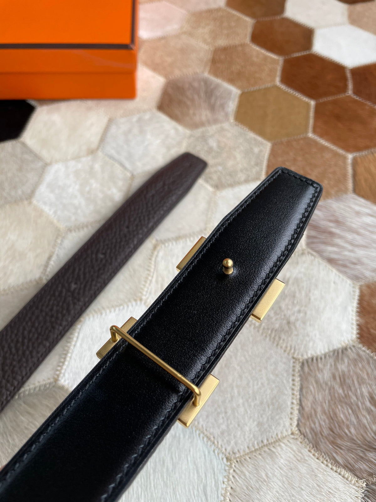 H CONTANCE BELT 32MM GOLD BUCKLE BLACK DARK BROWN LEATHER