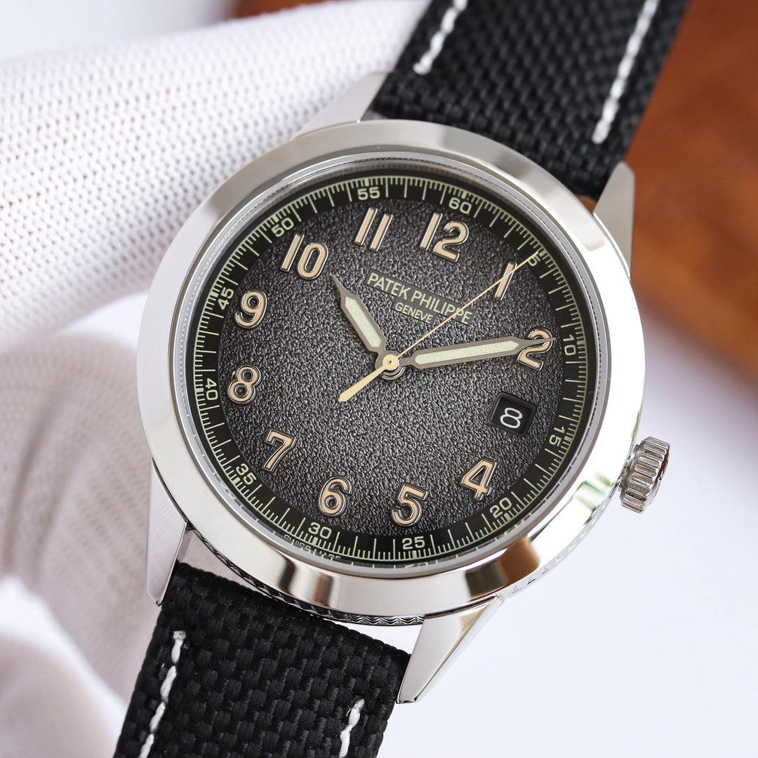CALATRAVA 5226G-001 SILVER CASE BLACK DIAL