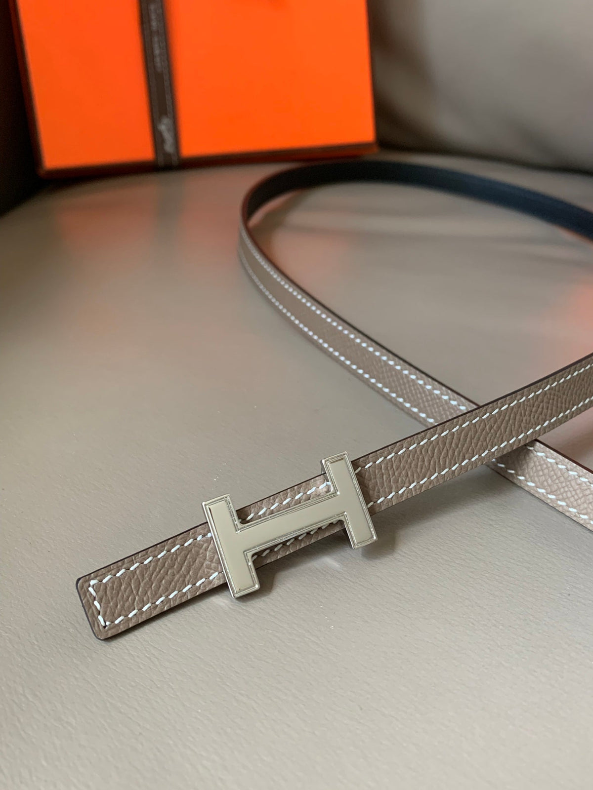 FOCUS BELT SILVER BUCKLE GREY AND BLACK REVERSIBLE LEATHER 1.3CM