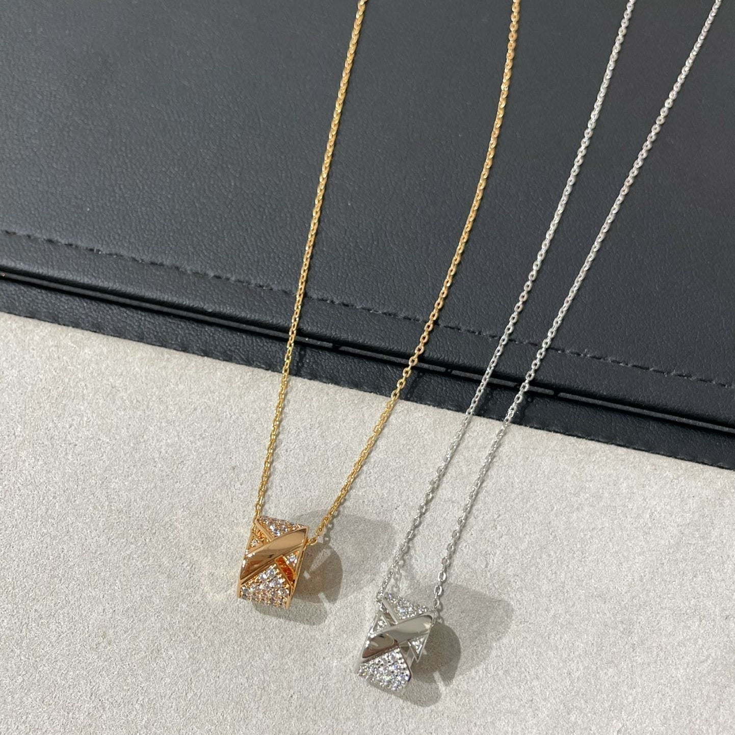 LIENS EVIDENCE DIAMOND PAVED NECKLACE