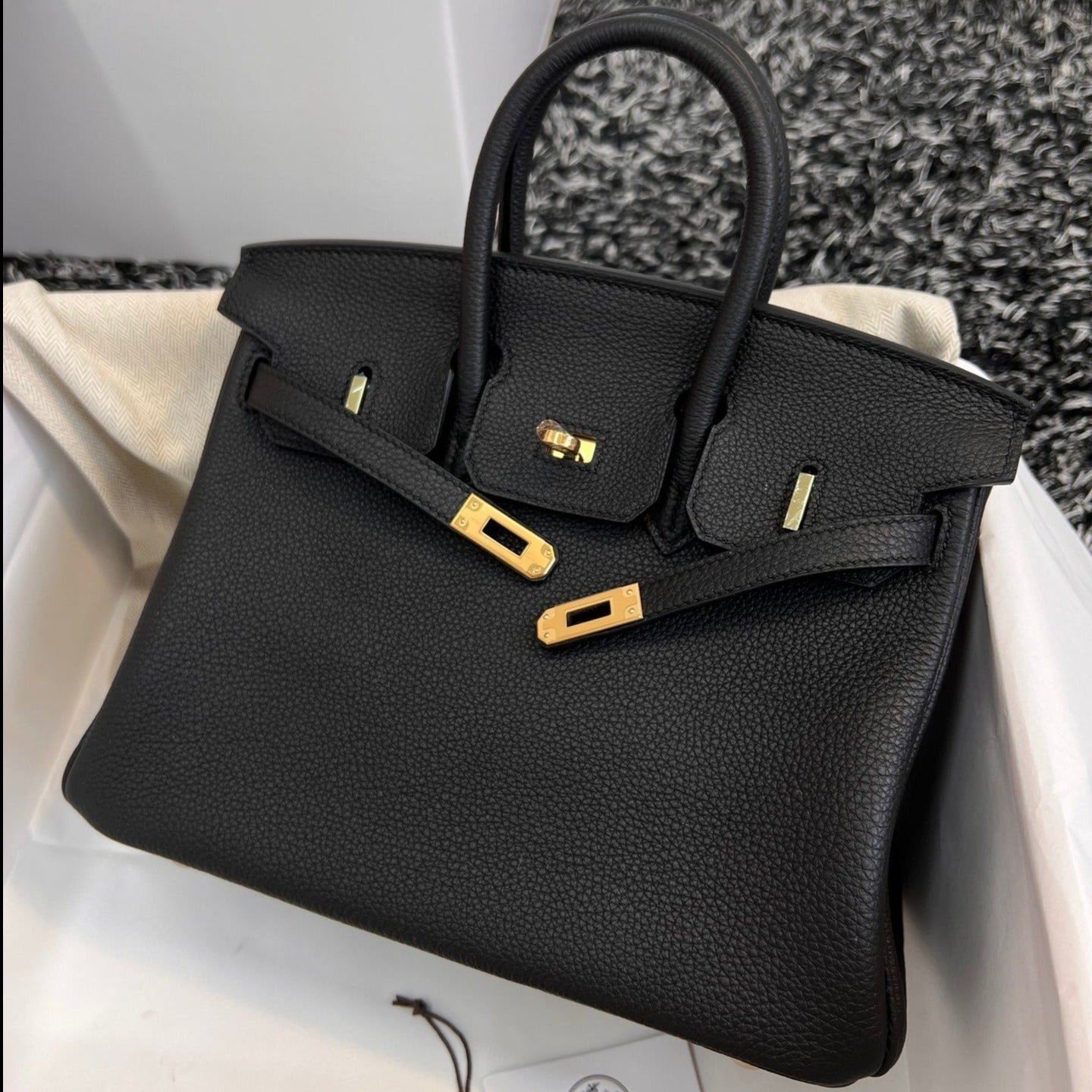 HM BIRKIN 25CM TOGO LEATHER GOLD HARDWARE