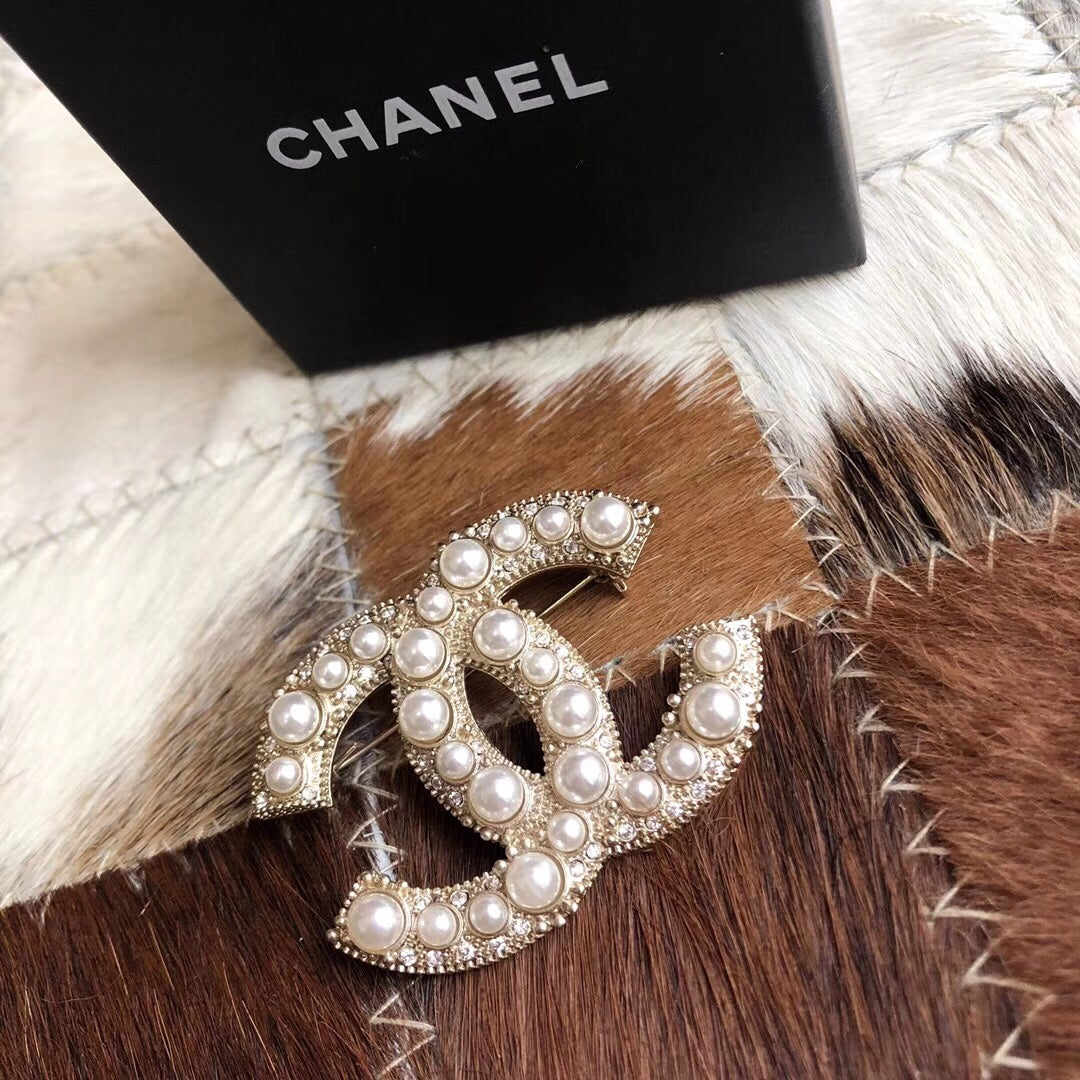 CC Brooch 155674
