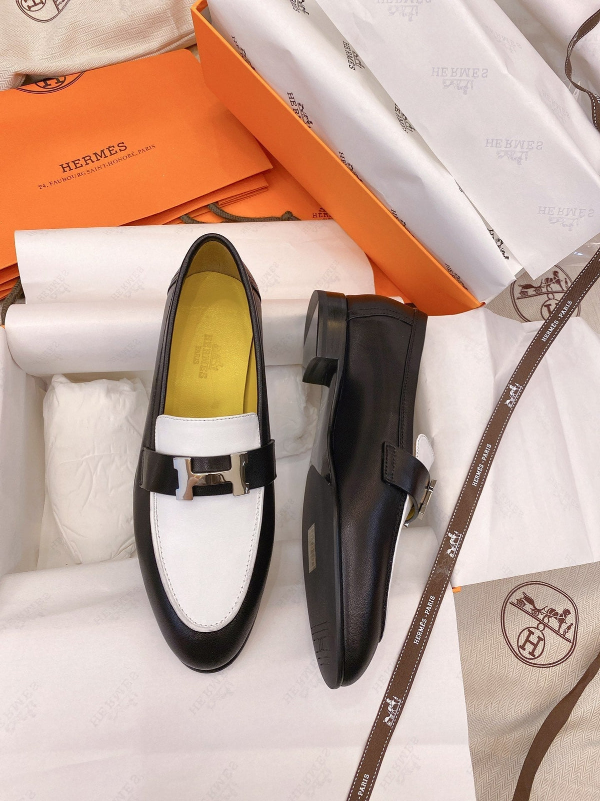 HM Paris Loafer Black White Goat Leather 348034