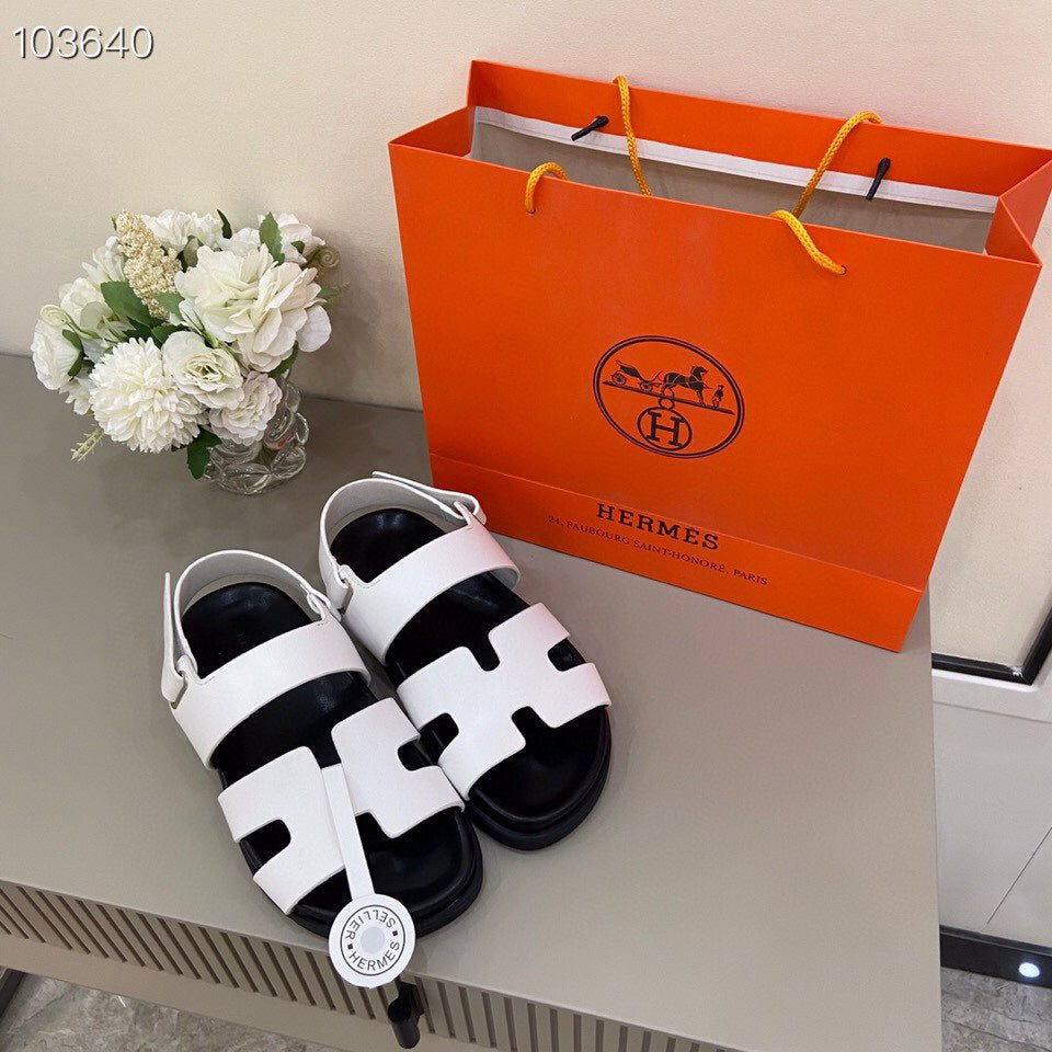 HM GENIUS SANDAL BLACK AND WHITE CALFSKIN