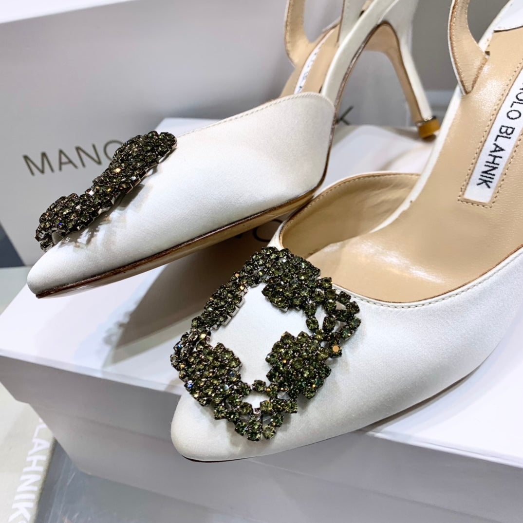 Manolo Buckle Slingback 7cm White Silk 208028