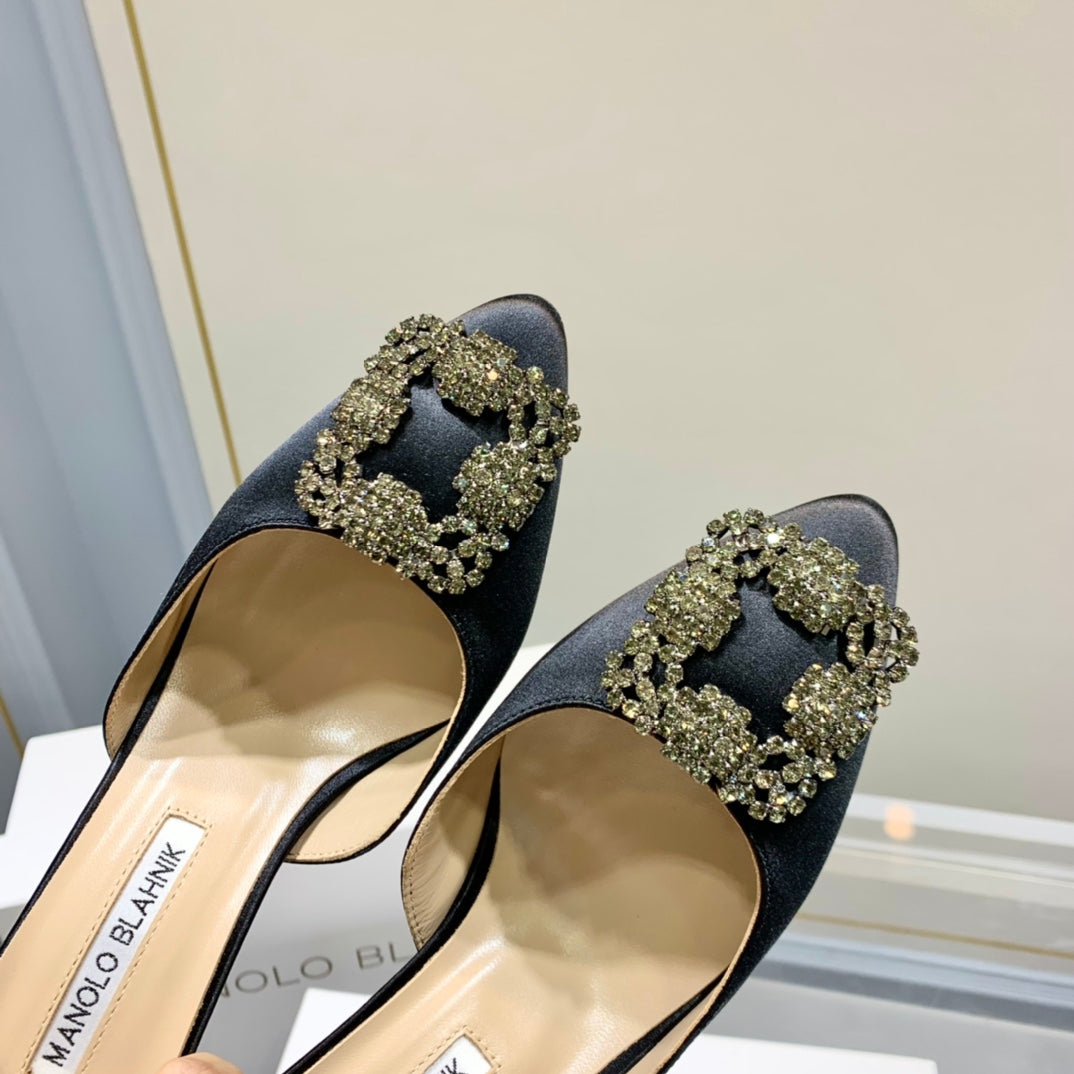 Manolo Buckle Mules 7cm Black Silk 208022