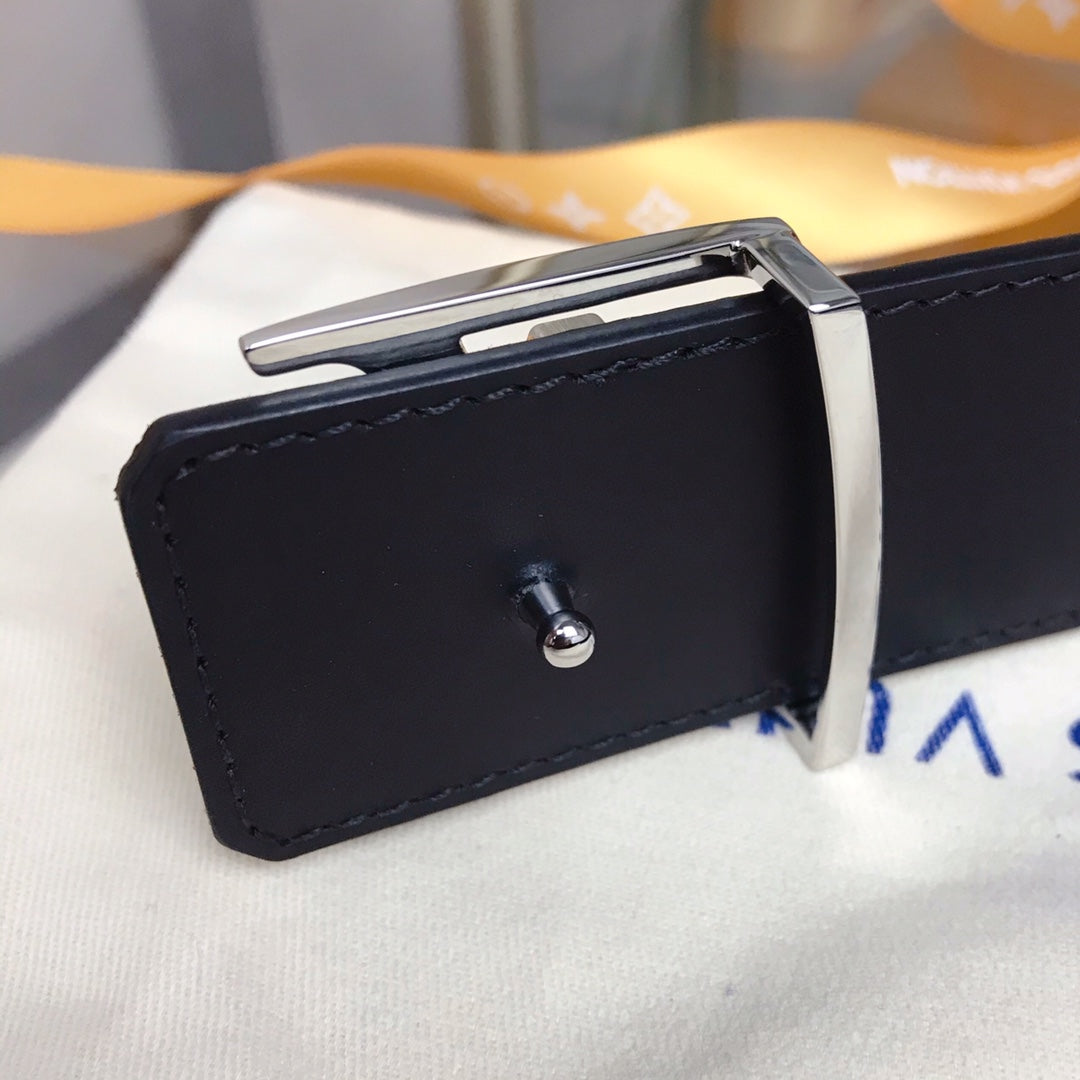 Louis Vuitton 2026 Initiales Belt 40mm Navy Blue Leather 215251