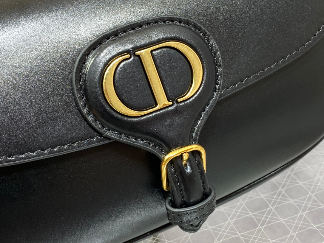 medium cd east west 22cm black calfskin ghw