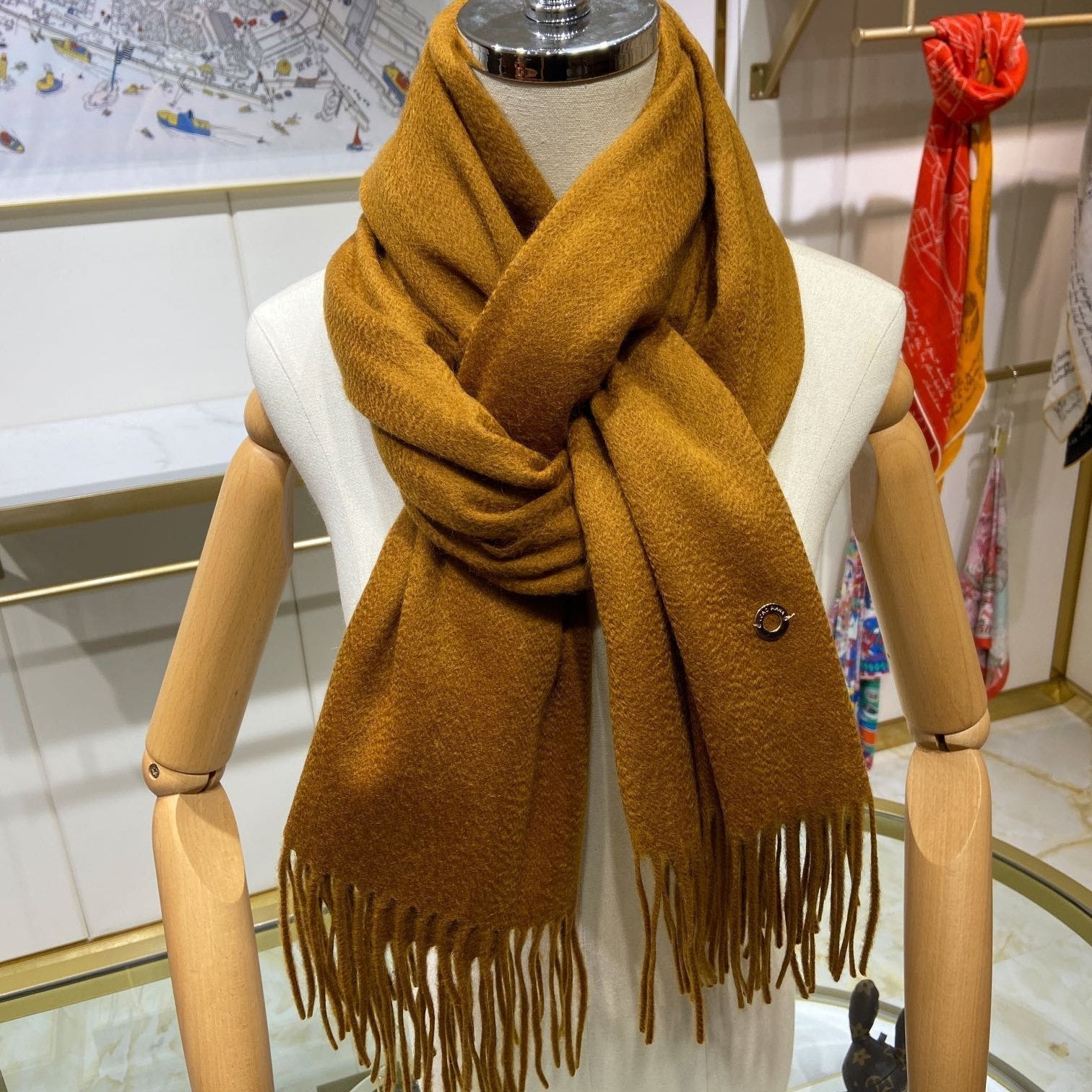LP Grande Unita Scarf 200 CM In Ochre Yellow Cashmere 645523