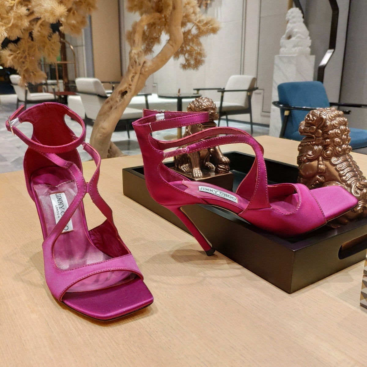 Jimmy 25 Azia 95 Magenta Silk with Lambskin 240081