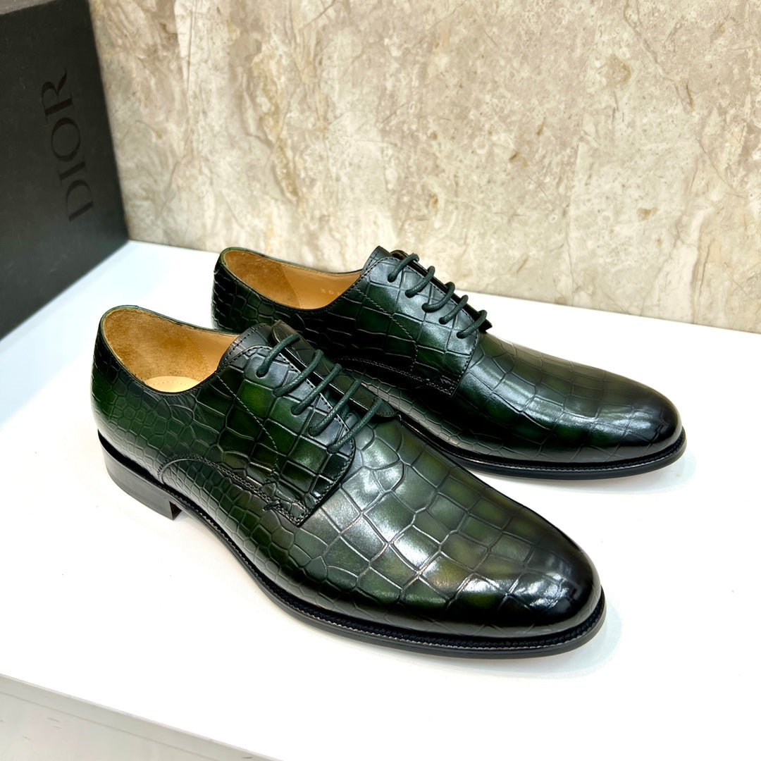 CD CROCODILE MOTIF BASIC OXFORD JUNIPER CALFSKIN