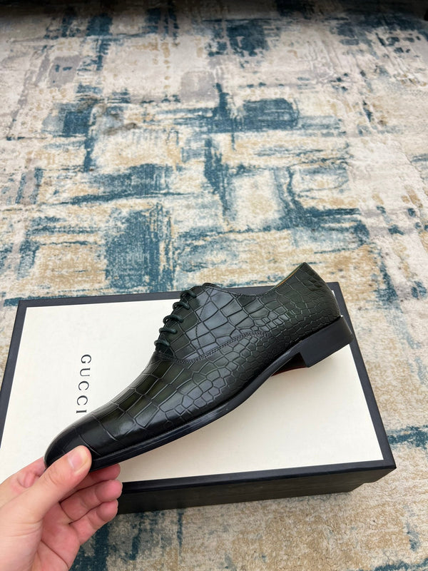 GG Men's Dress Shoe Green Crocodile Embossed Calfskin 533109