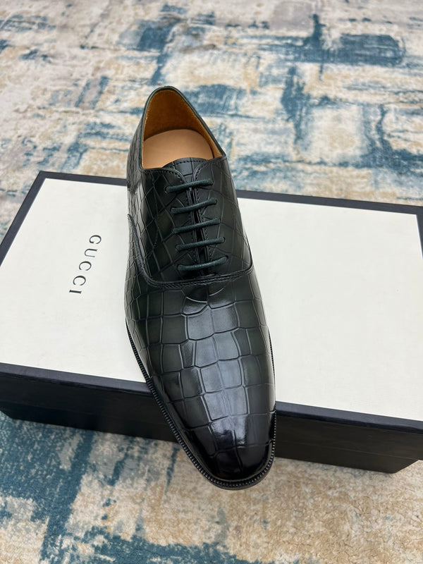 GG Men's Dress Shoe Green Crocodile Embossed Calfskin 533109