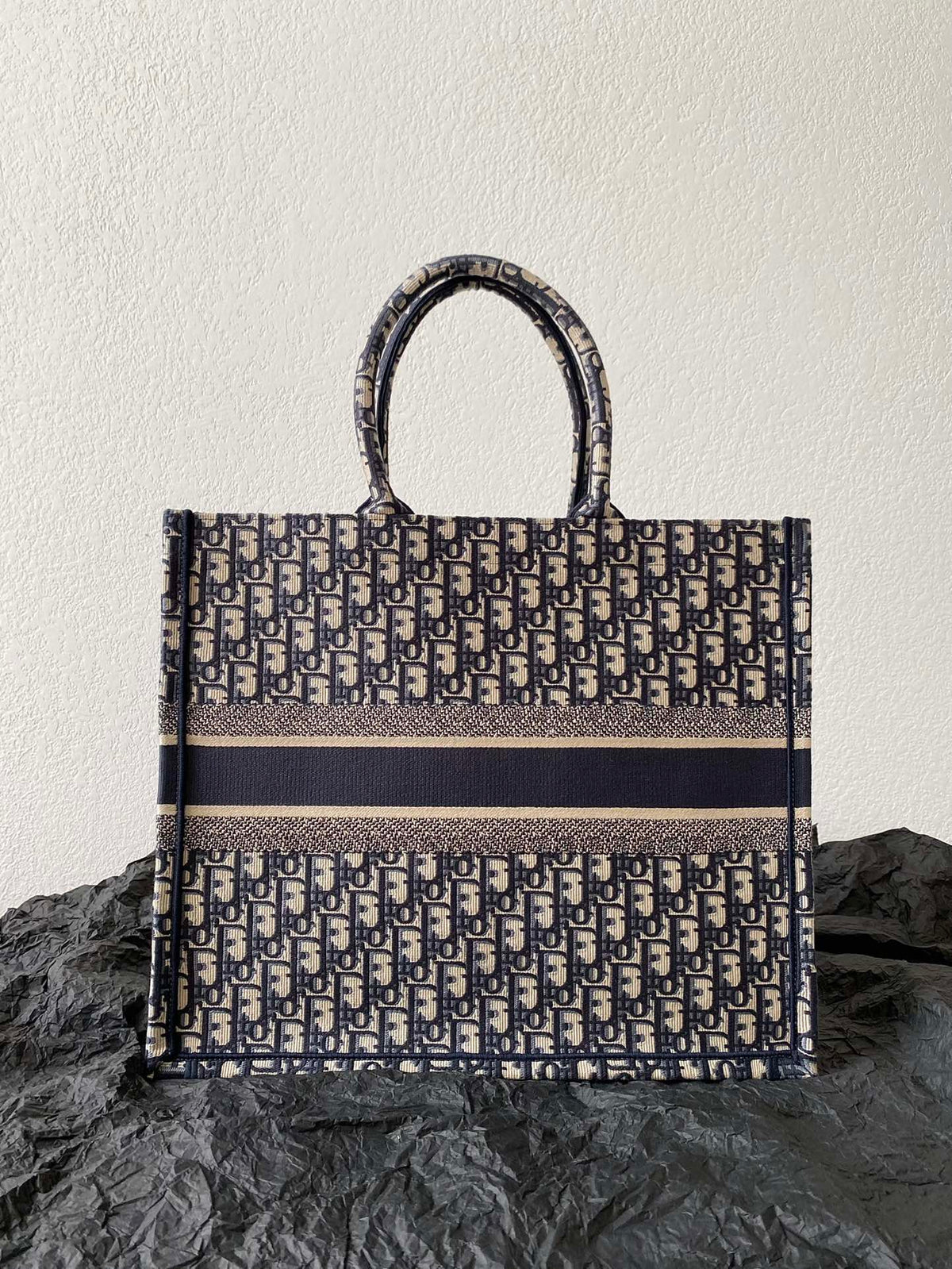 Cd Large Book Tote Oblique Embroidery alfskin