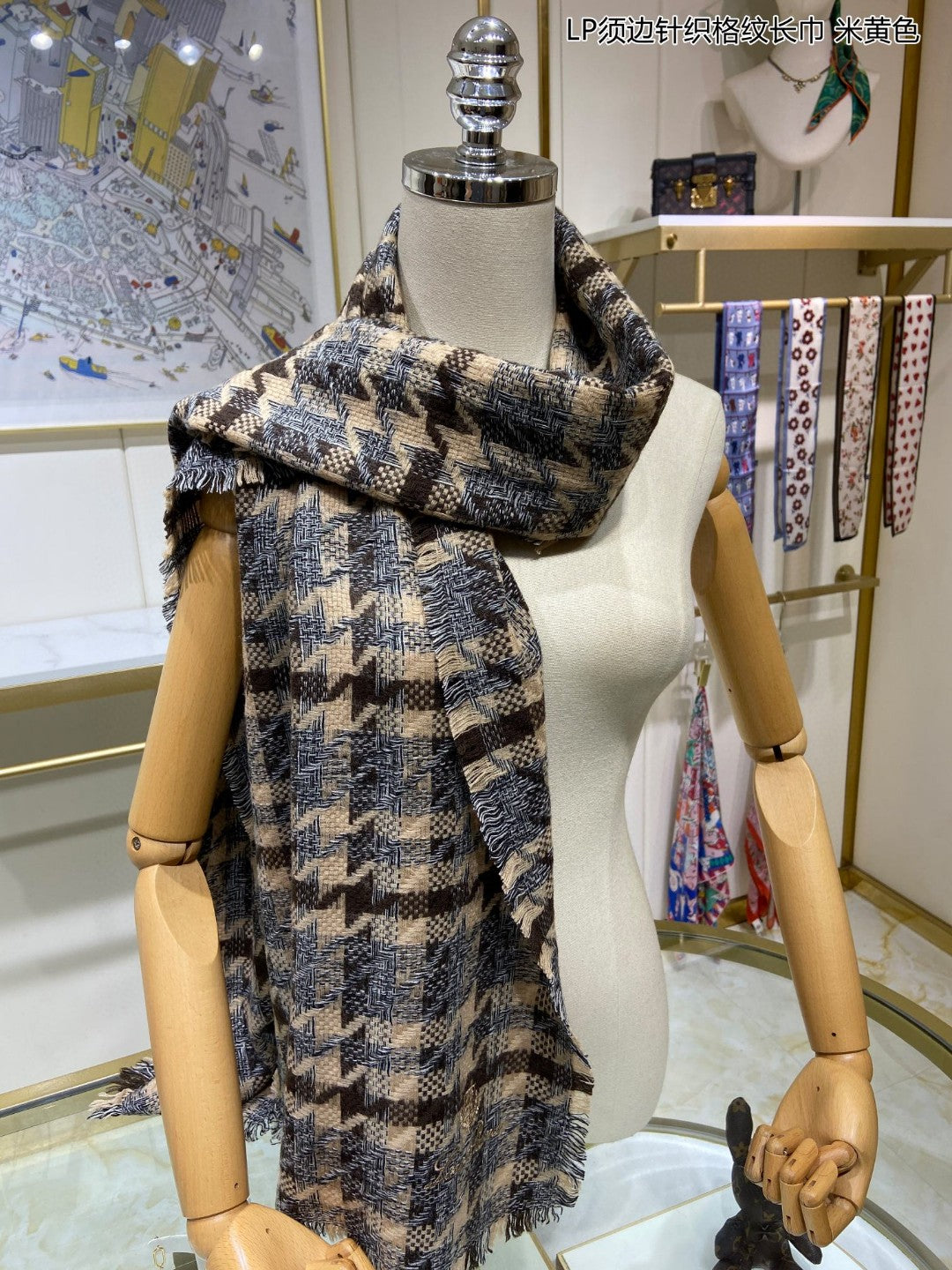 LP Opposite Scarf 190 CM In Colorful Cashmere 667375