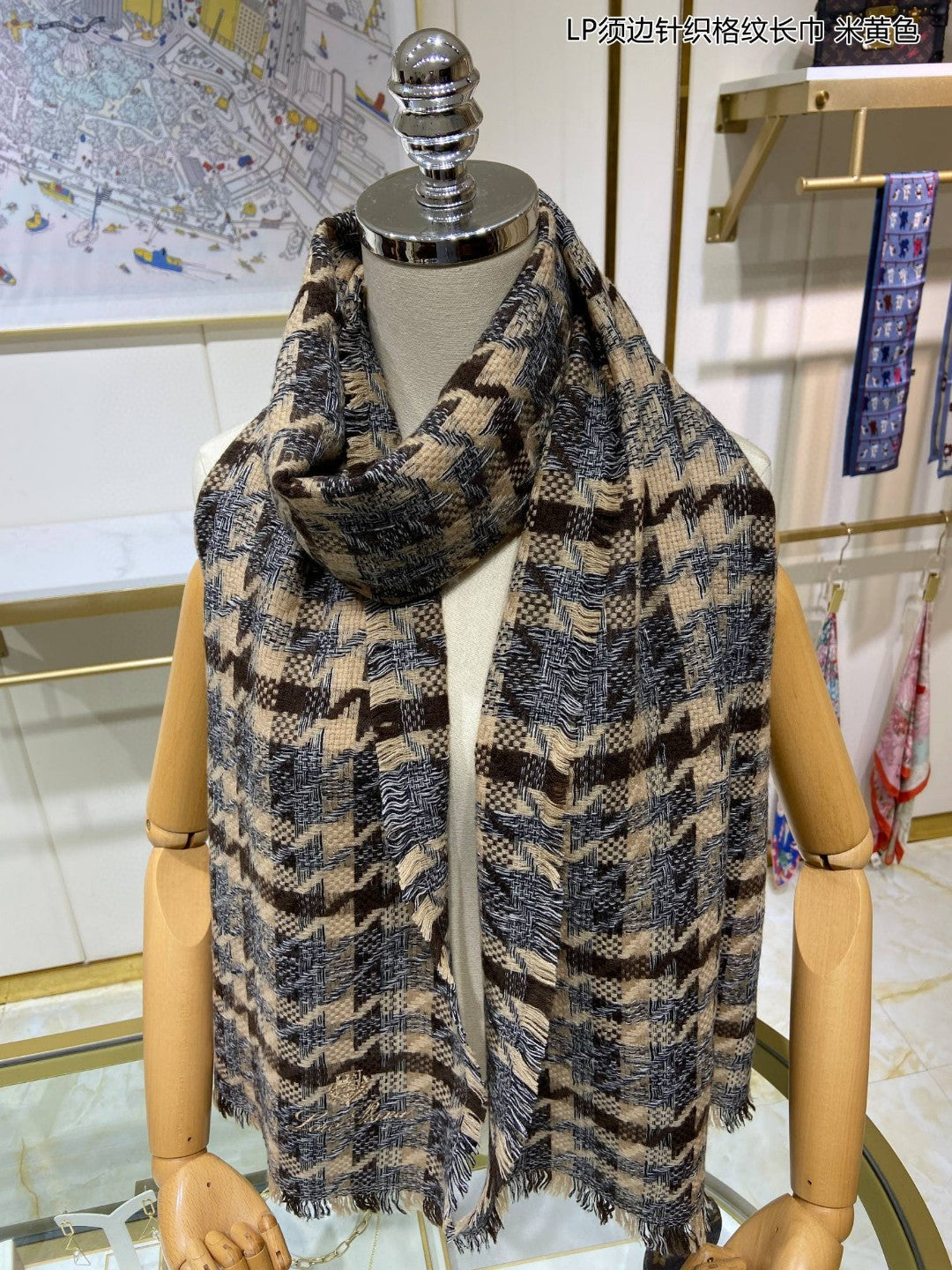 LP Opposite Scarf 190 CM In Colorful Cashmere 667375