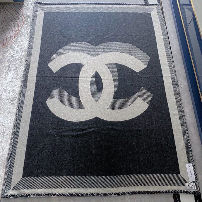CC Blanket Large Logo Wool Cashmere