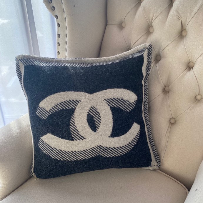 CC Blanket Large Logo Wool Cashmere