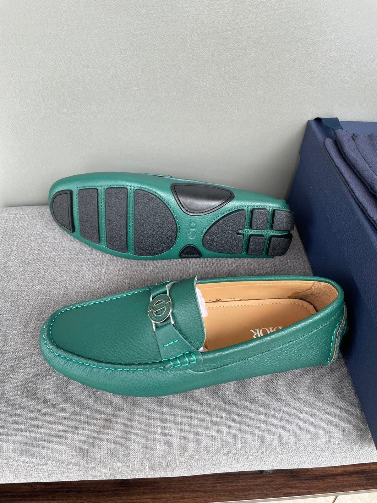 CD JUAL ICON BUCKLE LOAFER PINE GRAINED CALFSKIN