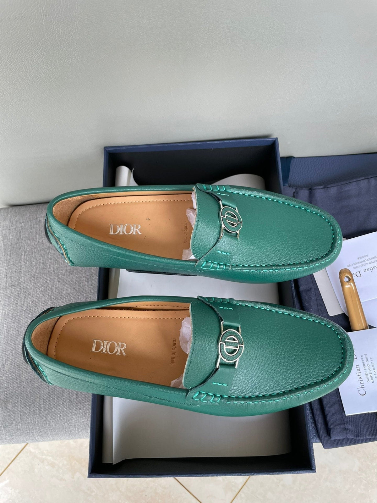 CD JUAL ICON BUCKLE LOAFER PINE GRAINED CALFSKIN