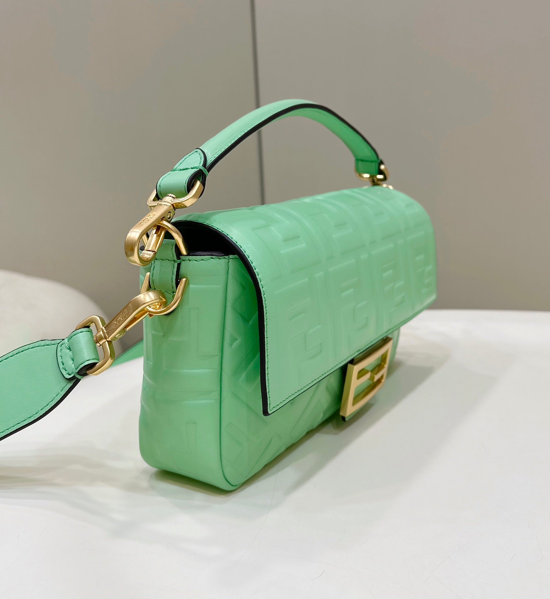 Baguette 27cm Green Lambskin Gold Hardware