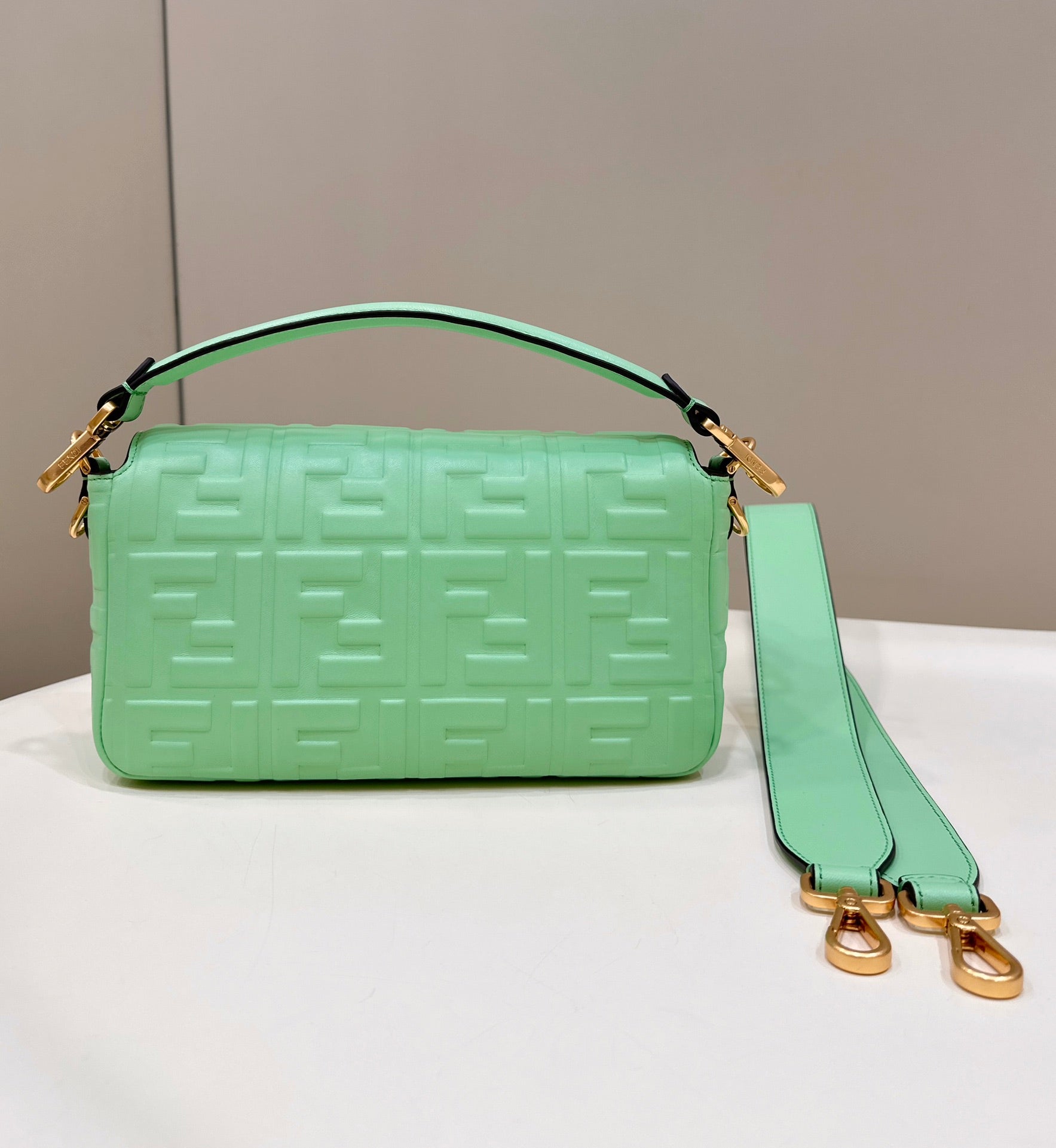 Baguette 27cm Green Lambskin Gold Hardware