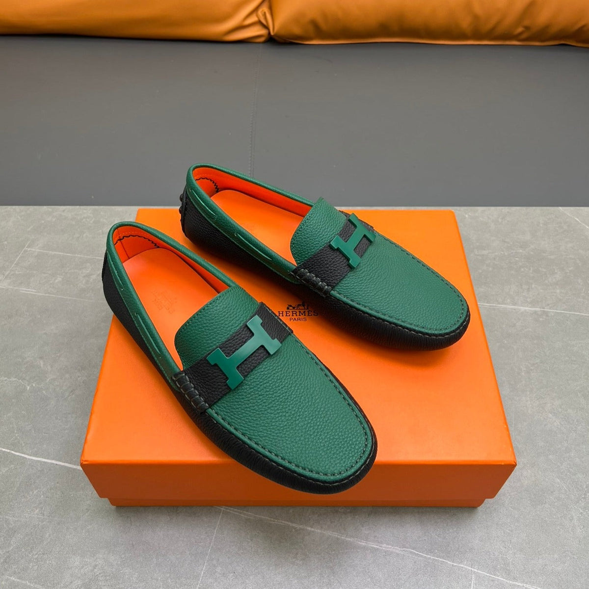 HM H-LOGO LOAFER PINE GREEN AND BLACK CALFSKIN