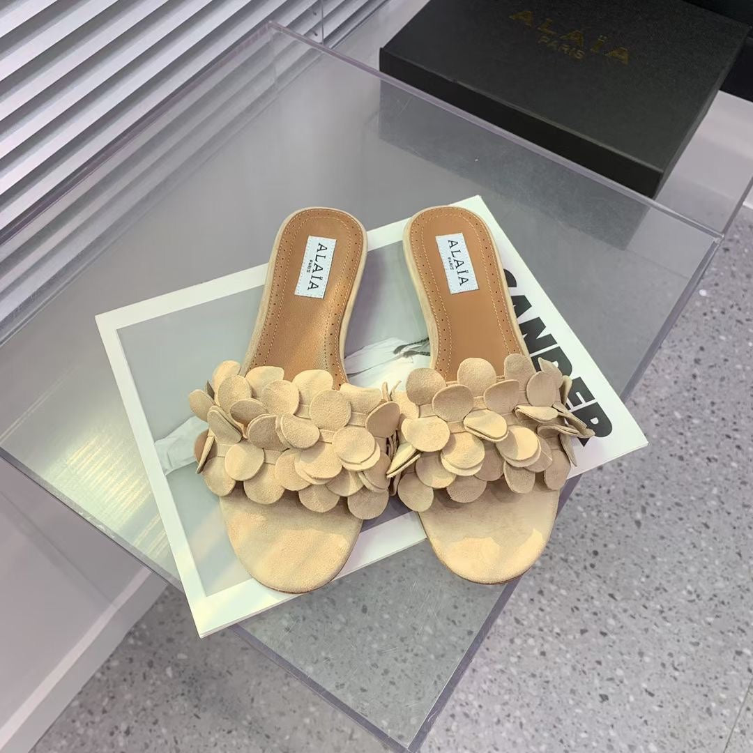 Alaia 25 Flower Slippers Pale Yellow Sheepskin 293158
