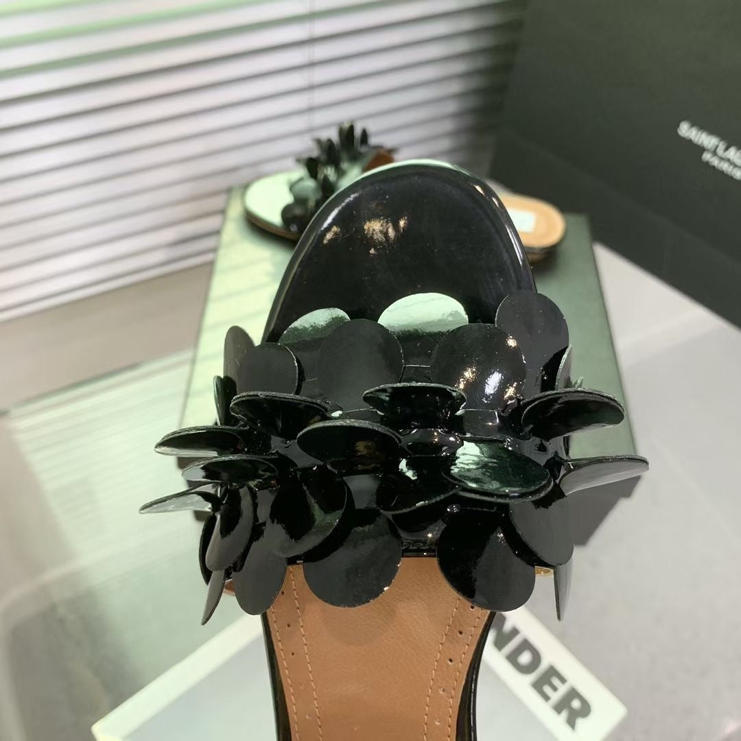 Alaia 25 Flower Slippers Glossy Black Sheepskin 293160