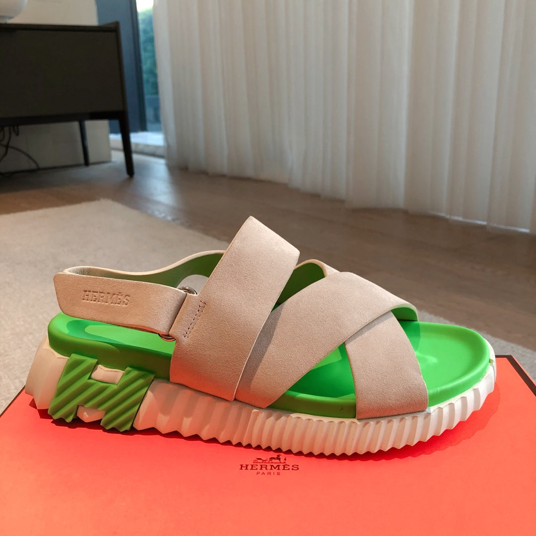 HM ELECTRIC SANDAL PARAKEET AND KHAKI SUEDE