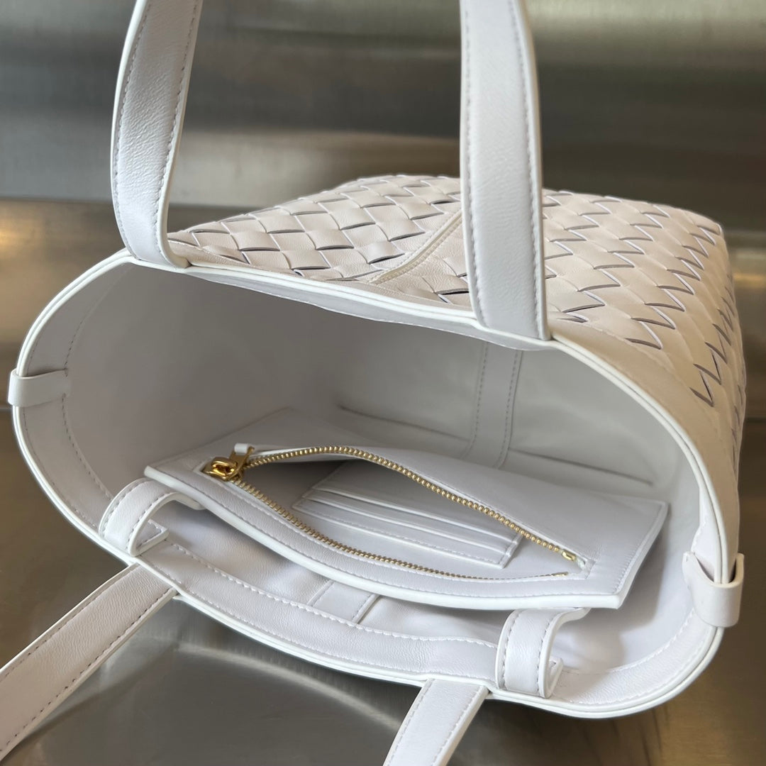 FLIP FLAP 23 BAG IN WHITE LAMBSKIN