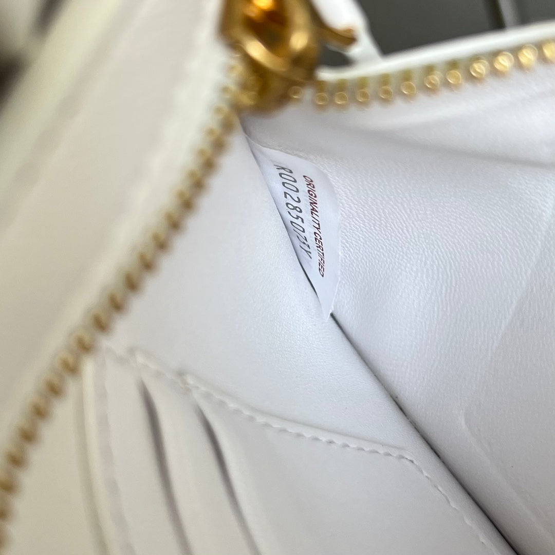 FLIP FLAP 23 BAG IN WHITE LAMBSKIN