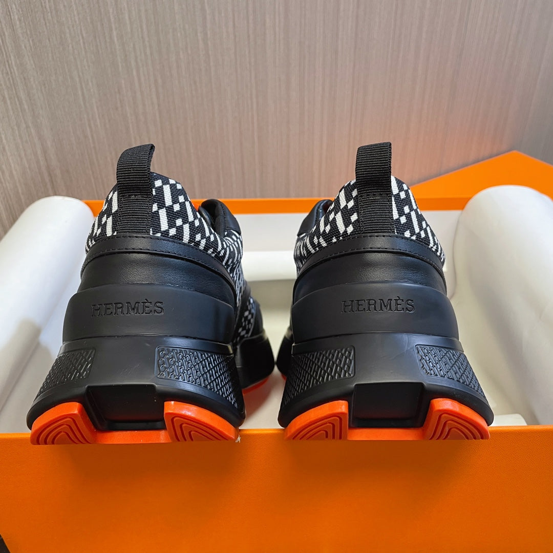 GIGA SNEAKER BLACK CALFSKIN SPECIAL
