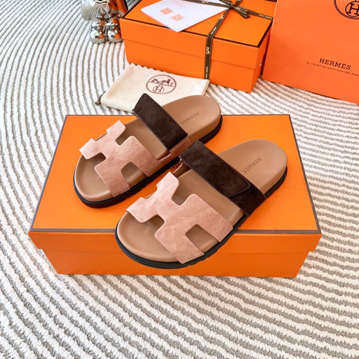 HM Chypre Sandal Light Pink Mix Dark Brown Suede 963532