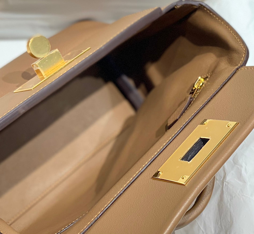 Hermes 21 Bag Light Brown with Gold Buckle Calfkin 250274