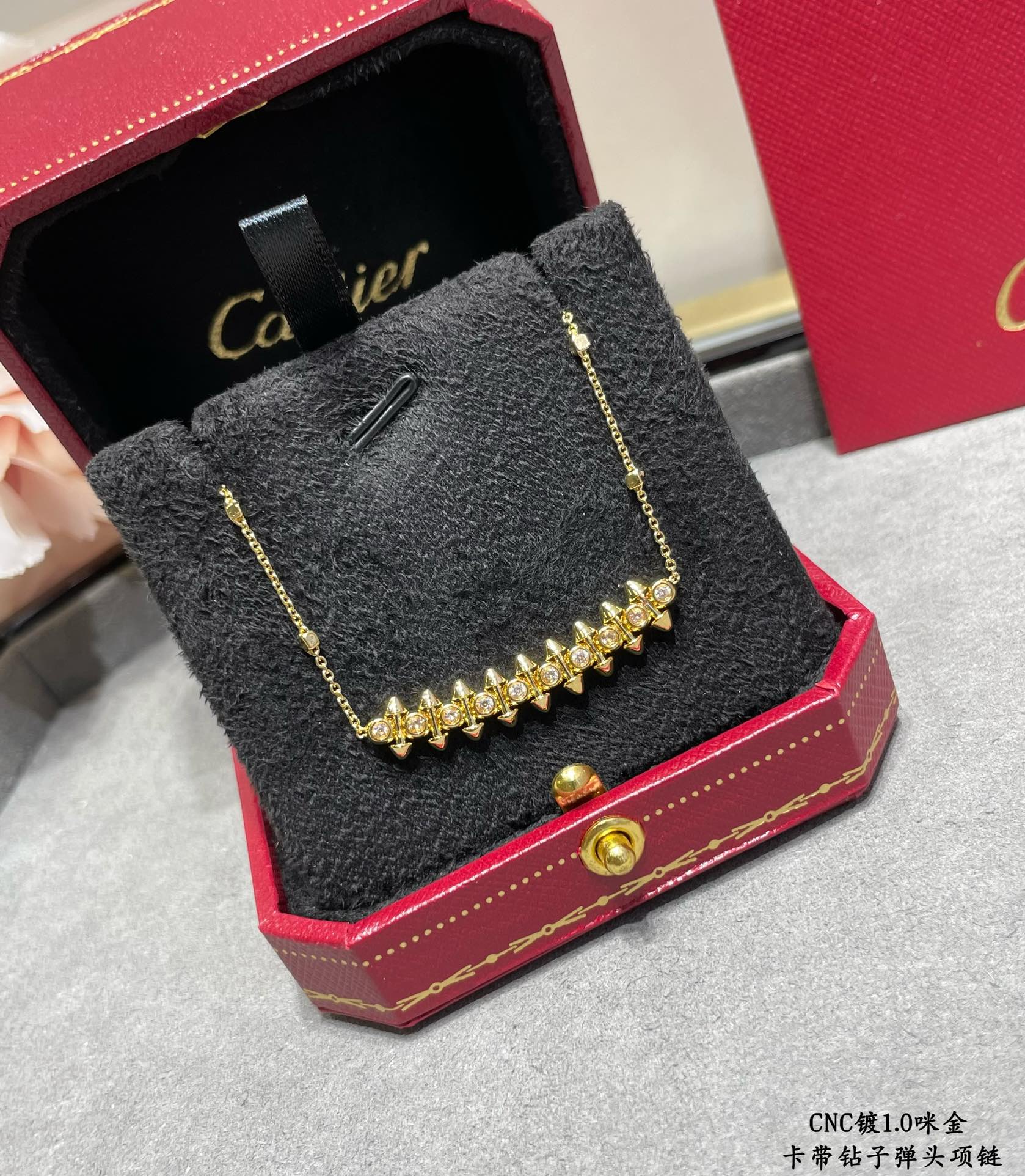CLASH PINK GOLD NECKLACE