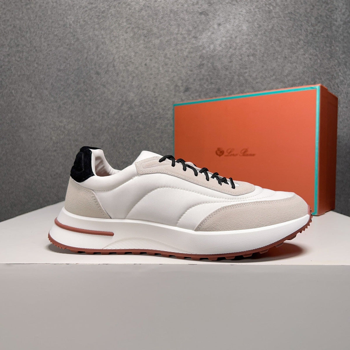 LP WEEKEND WALK SNEAKERS WHITE SUEDE