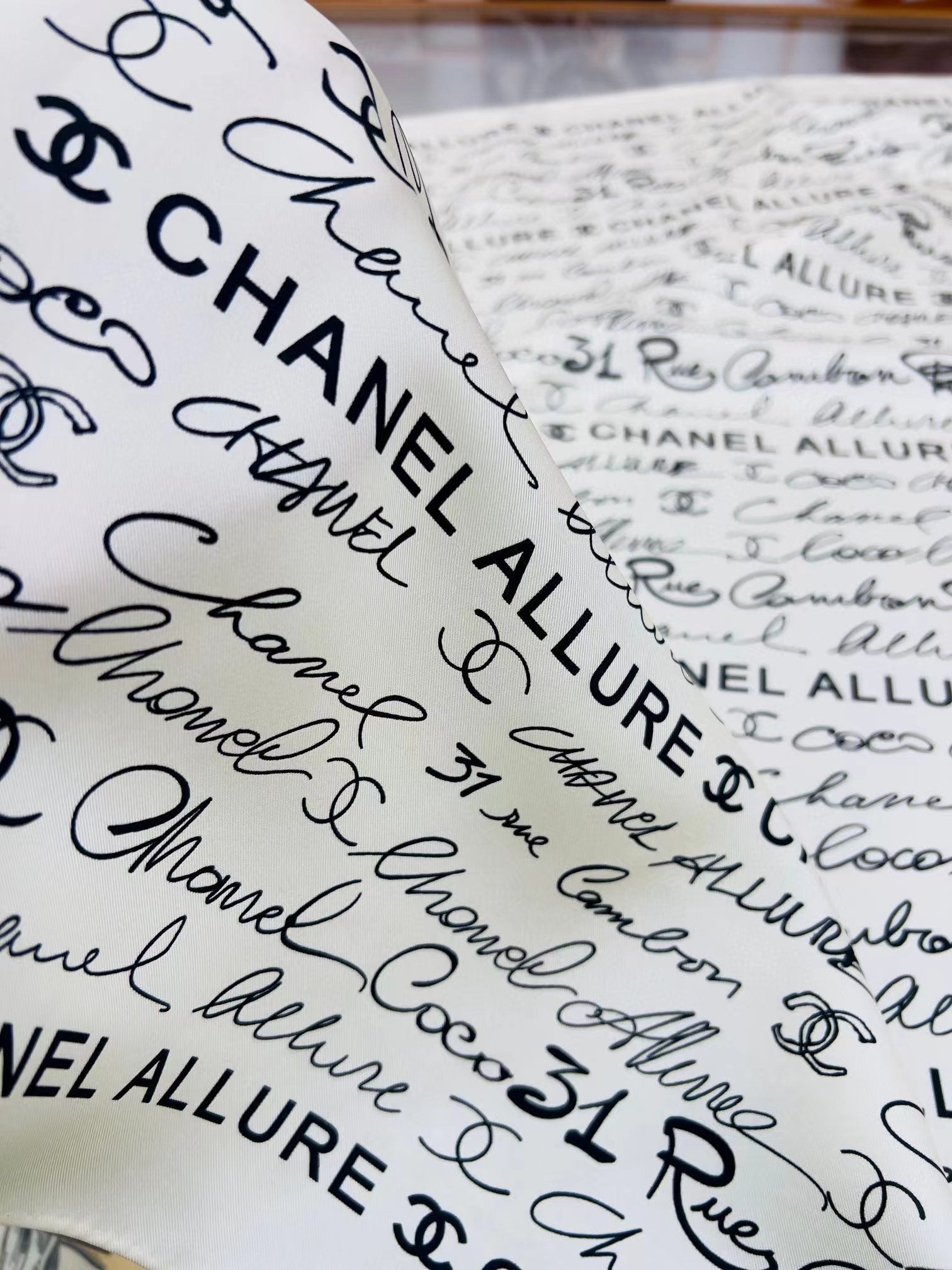CC Square Scarf 90 CM In White With Black Text Silk  288694