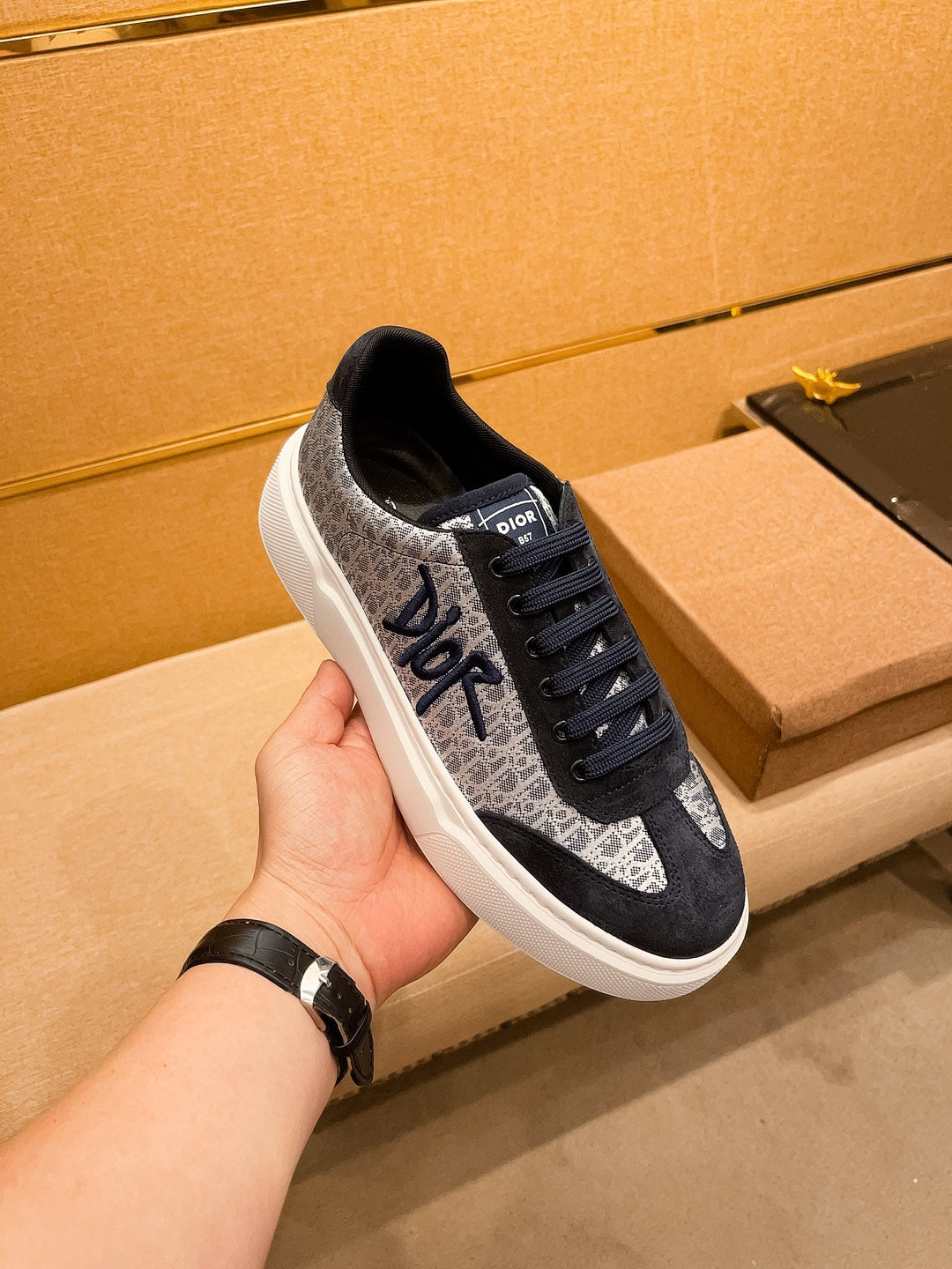 CD HOMME THICK-SOLE SNEAKERS BLACK AND WHITE JACQUARD