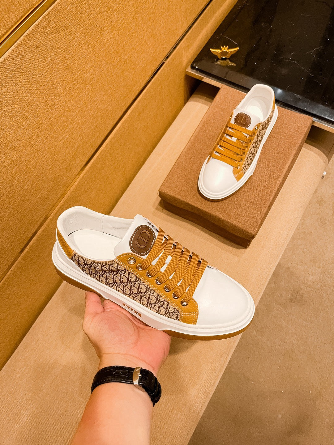 CD LOW TOP SNEAKER BRONZE AND WHITE CALFSKIN