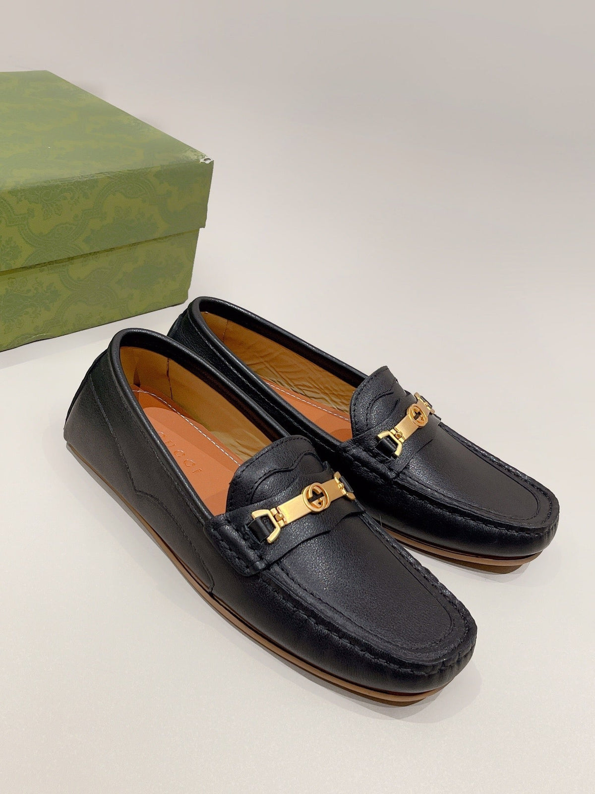 GG Men's Alessandro Loafer Black Cowhide 557582