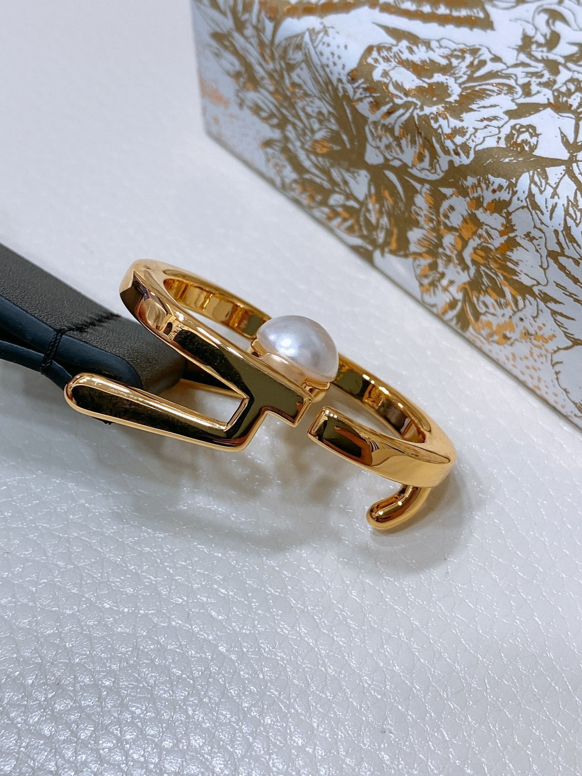 CD Montaigne Belt 20mm Black Calfskin Pearl Gold Buckle